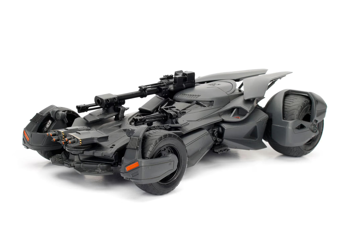 JADA JD99232 | 1:24 Scale | Justice League Batmobile with Batman | Diecast Model
