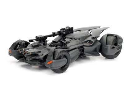 JADA JD99232 | 1:24 Scale | Justice League Batmobile with Batman | Diecast Model