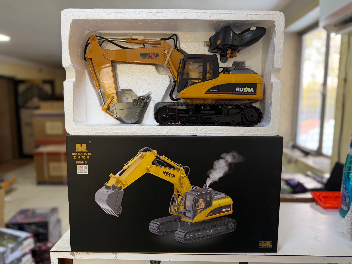 HUINA 550HD 1:14 Scale RC Construction Truck Heavy Duty Engineering Vehicle
