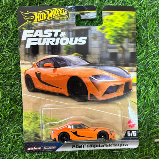 Hot Wheels Premium Single Piece - 2021 Toyota GR Supra
