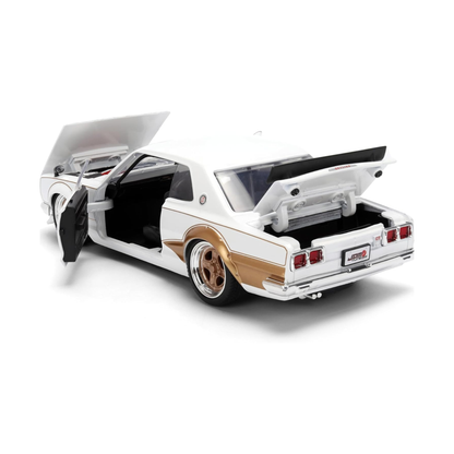 JADA JDM Tuners Nissan Skyline 2000GT-R 1:24 model car