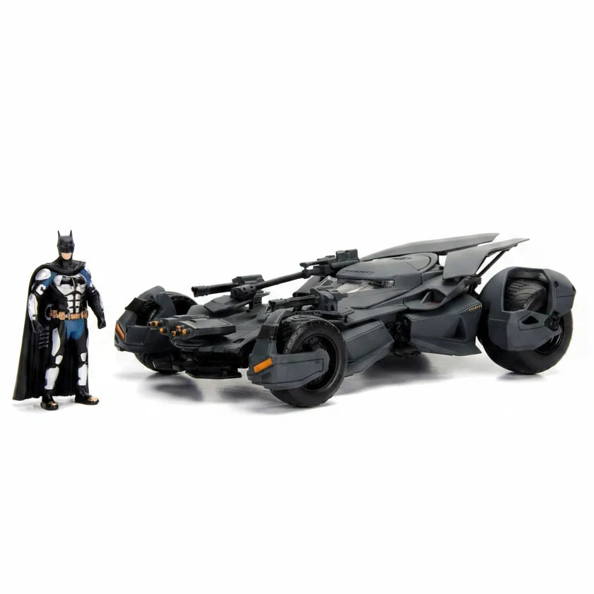 JADA JD99232 | 1:24 Scale | Justice League Batmobile with Batman | Diecast Model