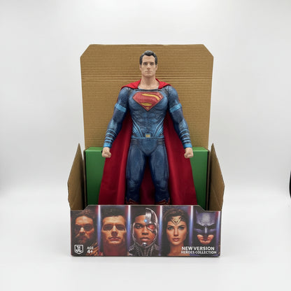 Justice League Superman 32 cm Scale Collectible Figure