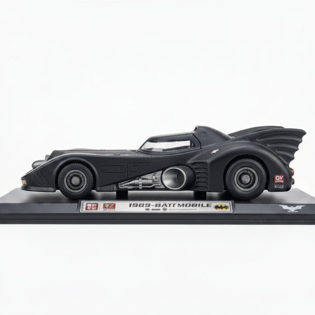 QY TOYS 1989 Batmobile replica diecast car with light and sound