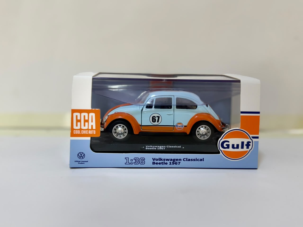 CCA 67053F 1.38 VOLKSWAGEN BEETLE 1967 Gulf Diecast Car