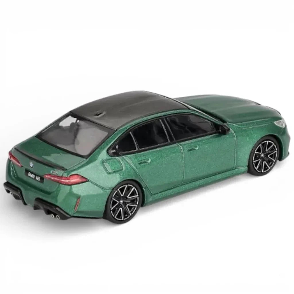 MINI GT #1086 1:64 BMW M5 Isle of Man Green Diecast Car
