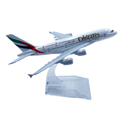 Emirates | Airbus A380-800 | A6-EEJ | 16 CM |  Diecast Metal Airplane Model | Display Stand