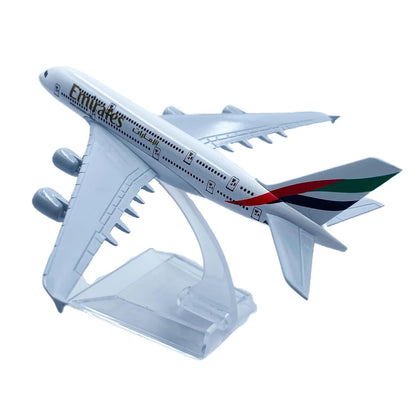 Emirates | Airbus A380-800 | A6-EEJ | 16 CM |  Diecast Metal Airplane Model | Display Stand