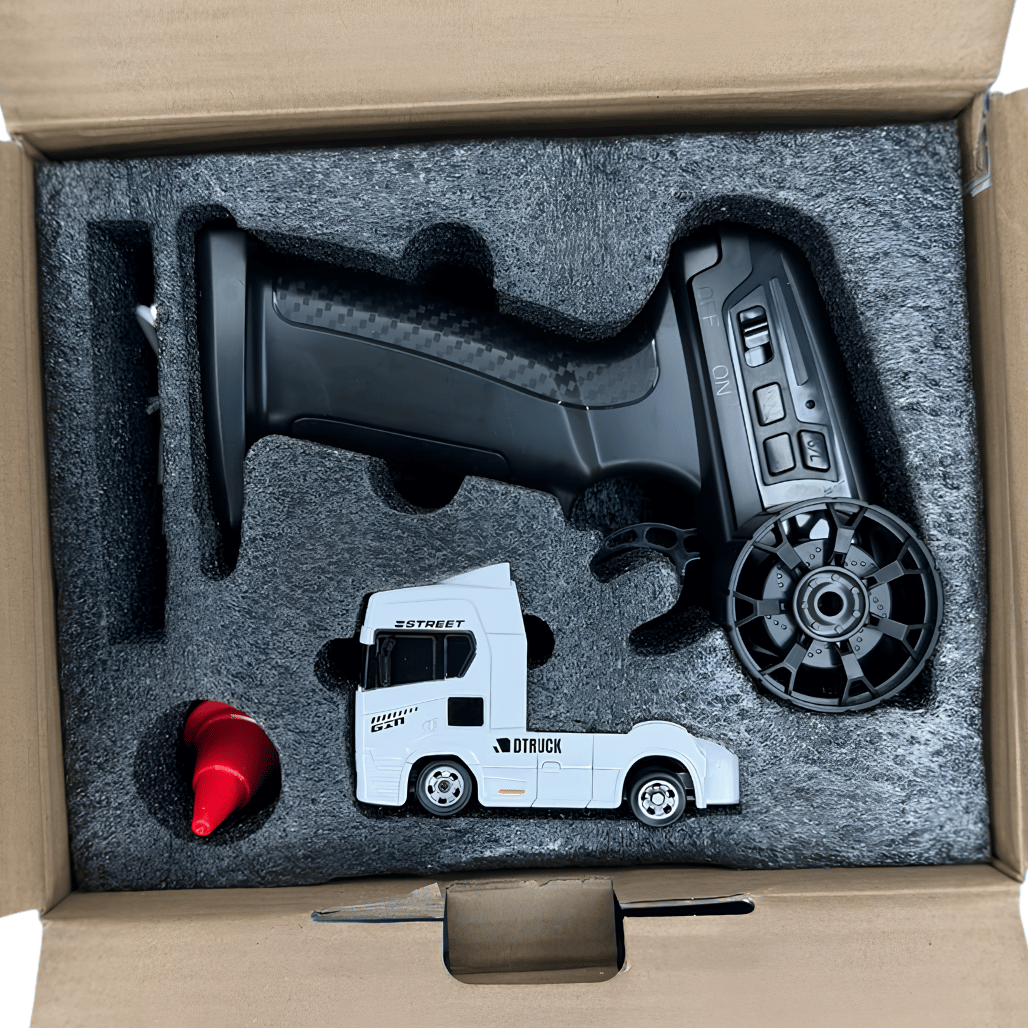ld-3605-white-mini-rc-truck-front-view wholesale