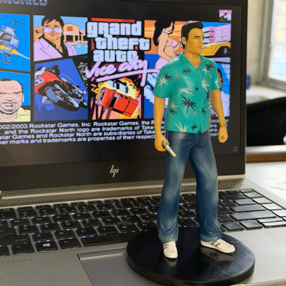 tommy-vercetti-18cm-figurine