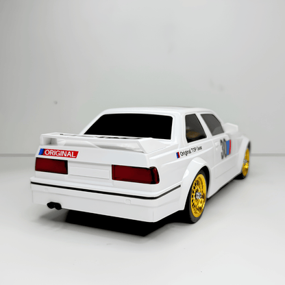 Rear spoiler and tail light details of WHOOSH DC777A 1/16 scale retro drift car for bulk order and retail online purchase